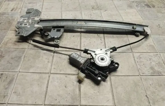 KIA Carnival Rear door window regulator with motor 824504D020 2621003600