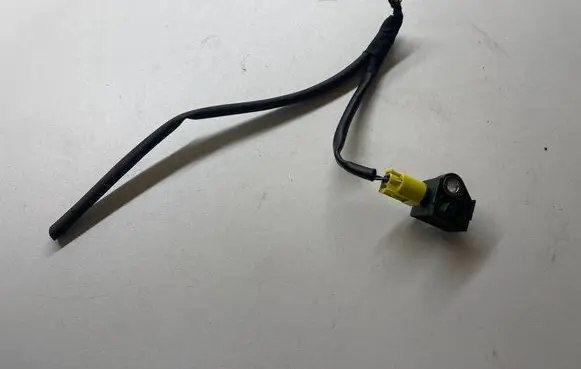 Mercedes-Benz C W205 Airbag deployment crash/impact sensor A1729056000 5WK44192