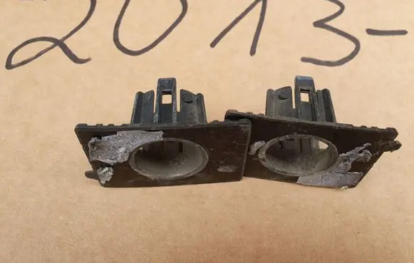 Skoda Octavia Mk3 (5E) Front parking sensor holder (PDC) 5E0919485