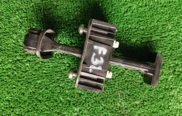 BMW 4 F32 F33 Front door check strap stopper 7446722
