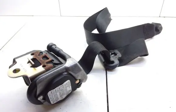 Mercedes-Benz Vaneo W414 Rear seatbelt 4148600585 561009901