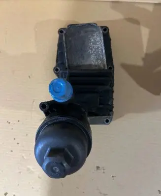 BMW 1 F20 F21 Oil filter cover 170377932