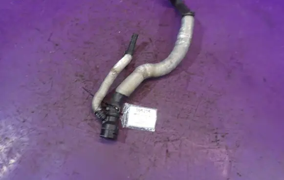 Volkswagen Tiguan Engine coolant pipe/hose