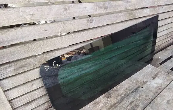 Opel Vivaro Rear side window 43R005223 AS3