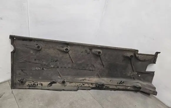 Volkswagen Tiguan Side bottom protection 5N0825201B