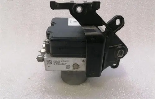 Tesla Model Y ABS Pump 104474500B