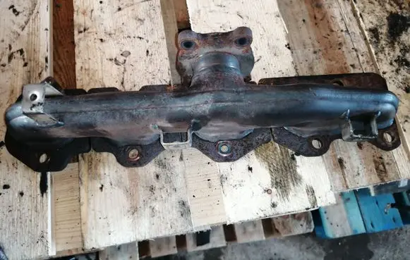 Exhaust manifold