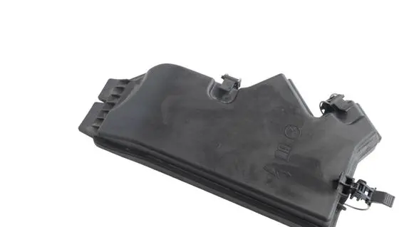 Mercedes-Benz C W205 Fuse box cover A1725400182