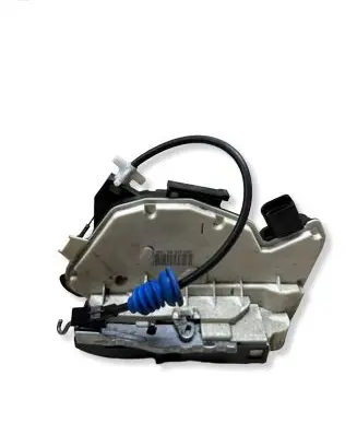 Volkswagen PASSAT CC Rear door lock 5N0839015E