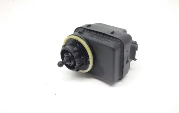 Headlight level adjustment motor