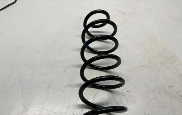 Toyota Yaris XP210 Rear coil spring