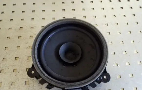 Volvo XC60 Front door speaker 30657444