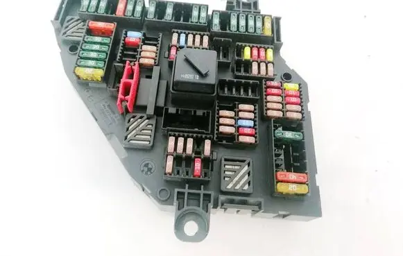 BMW 5 F10 F11 Fuse box set 921085702 117033452