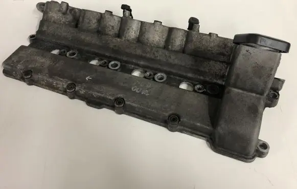 BMW 7 E38 Rocker cam cover 2246196