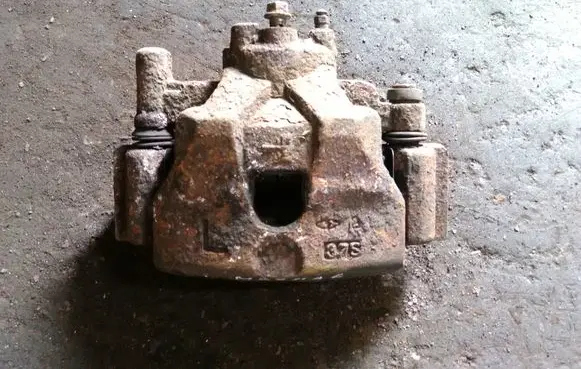 Front brake caliper