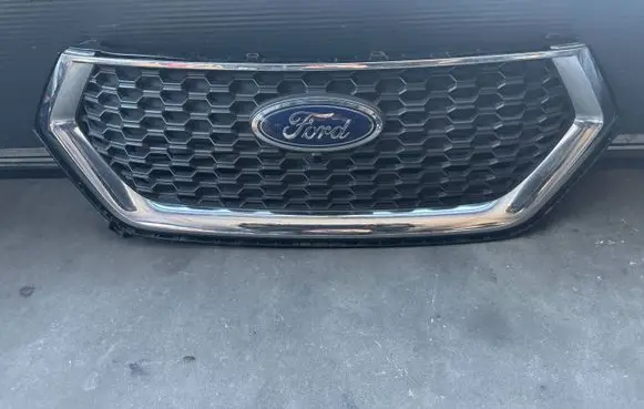 Ford Edge II Front grill GT4B8200VAW