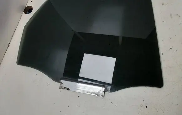 Opel Meriva A Rear door window glass 93292392 0465