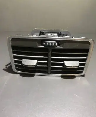 Audi A6 S6 C6 4F Rear air vent grill 4F0819203B