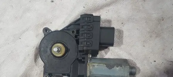 Audi A3 S3 8P Rear door window regulator motor 0130821772