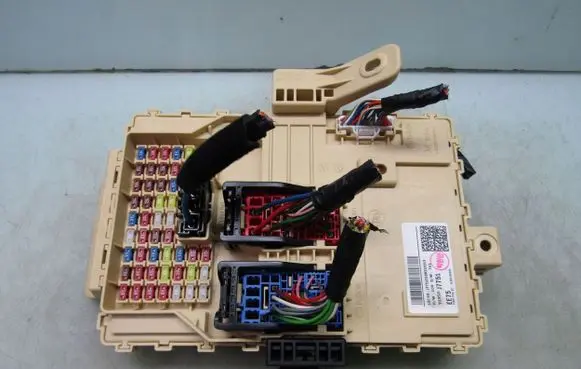KIA Xceed Fuse box set 91953J7751