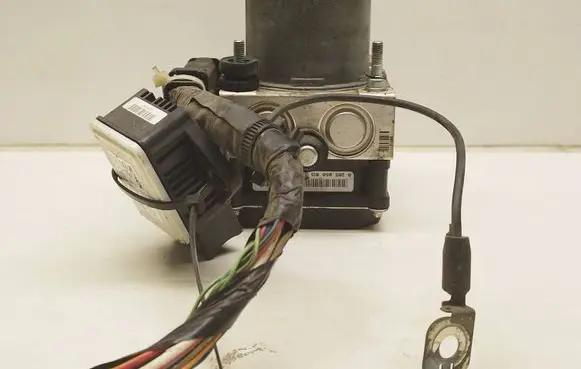 Subaru Legacy ABS Pump 27530AG250