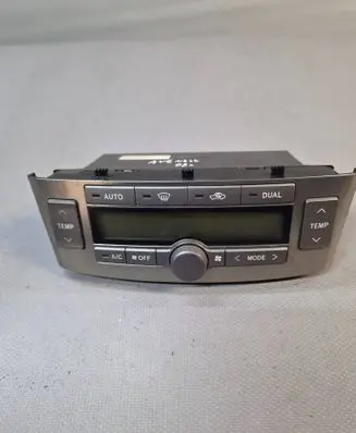 Toyota Avensis T250 Climate control unit 5590005271 MB1465706740
