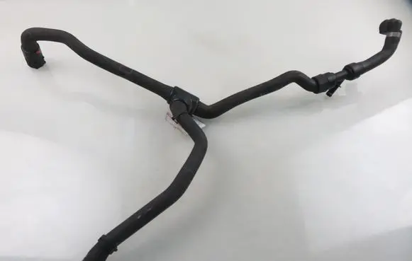 Opel Insignia A Engine coolant pipe/hose 13369955