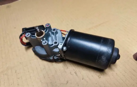 Jeep Grand Cherokee (WJ) Wiper motor