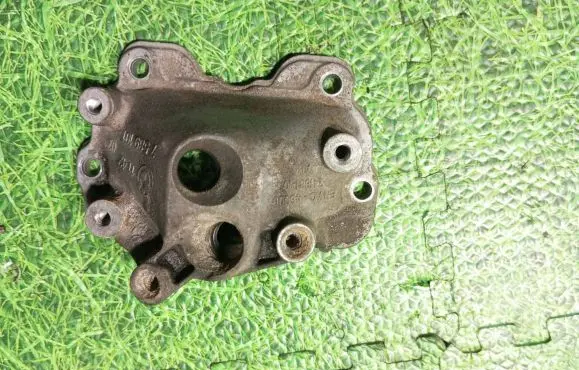BMW X5M E70 other engine part 7589101