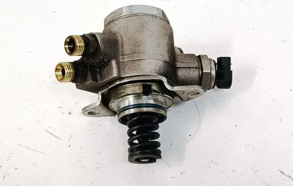 Audi Q7 4L Fuel injection high pressure pump 07L127026Q