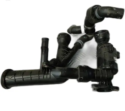 Volkswagen Golf VII Thermostat housing 
