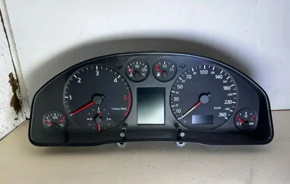 Audi A6 S6 C5 4B Speedometer (instrument cluster) 4B0919881 110008890016 110008890