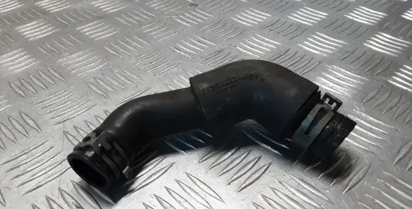 Mercedes-Benz B W245 Breather hose/pipe A6400101282
