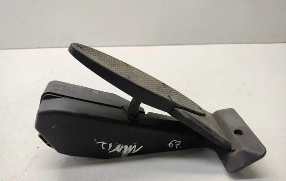 Mini Cooper Countryman R60 Accelerator throttle pedal 6790009 35426790009 6PV009379
