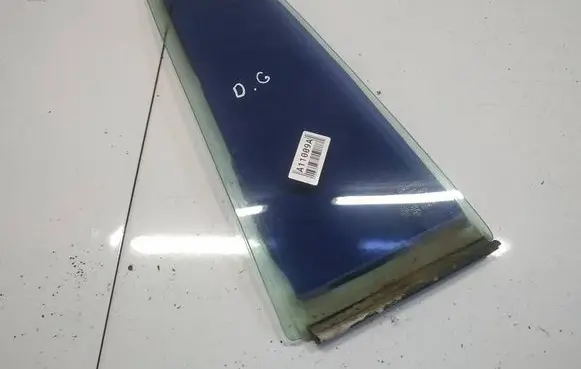 Opel Zafira B Rear vent window glass as2