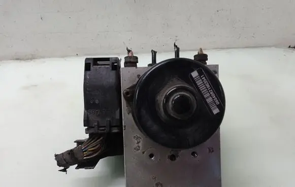 Volvo S60 ABS Pump P08671225