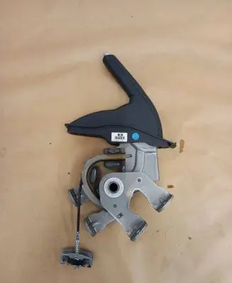 Hyundai Tucson TL Hand brake release handle 