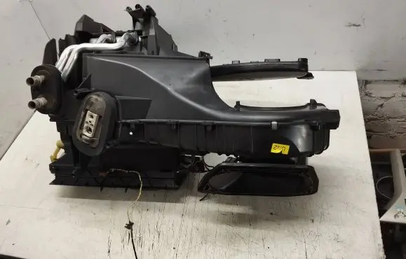 Interior heater climate box assembly