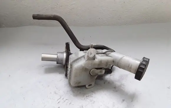 Mitsubishi Outlander Master brake cylinder 03350890011 03350890031