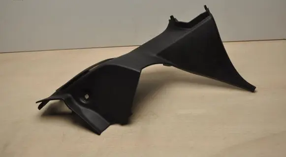 BMW 2 F44 (C) pillar trim 7475573