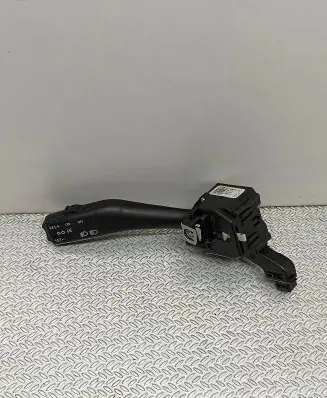 Volkswagen Golf V Indicator stalk ANP80H013B 2PC0377C