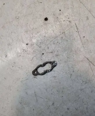 Audi A6 S6 C6 4F Fuel Injector clamp holder 