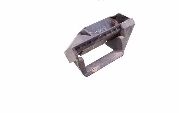 Radiator mount bracket