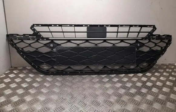 Seat Ateca Front grill 575853668M