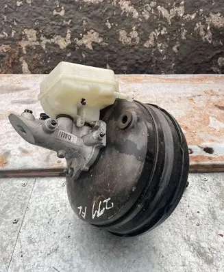 Mercedes-Benz CLS C219 Brake booster A2114300930 Q019883