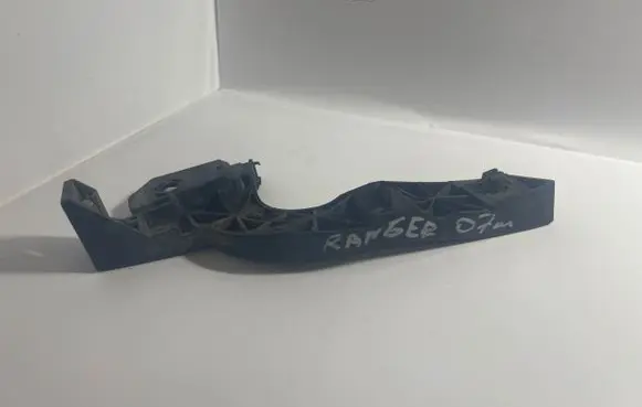 Ford Ranger Front bumper mounting bracket UR8750