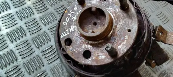 Chevrolet Lacetti Rear wheel hub