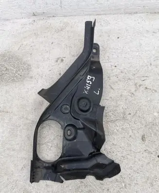 BMW 2 F46 Other engine bay part 7300519