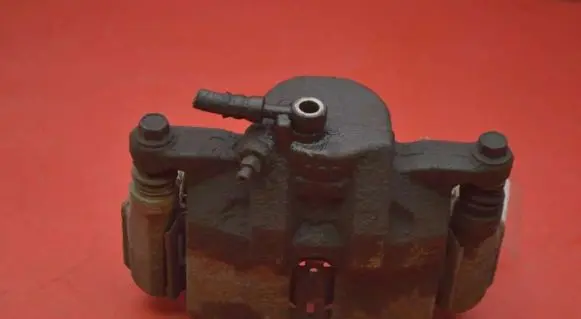 Honda HR-V Front brake caliper