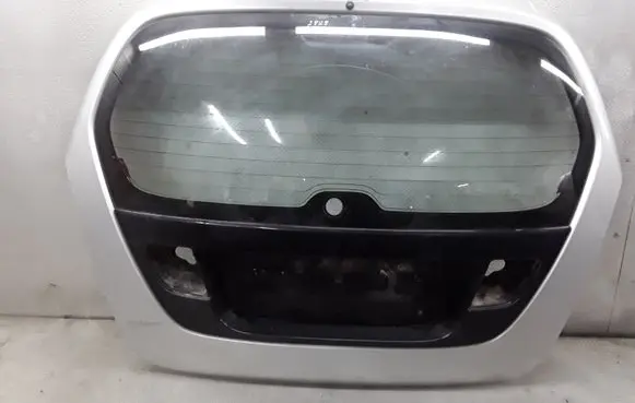 Suzuki Liana Tailgate/trunk/boot lid